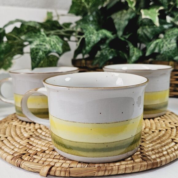 Vintage Stoneware Sunrise Set 3 Yellow Green Speckled Glaze Mug Coffee Tea Soup - Picture 3 of 11